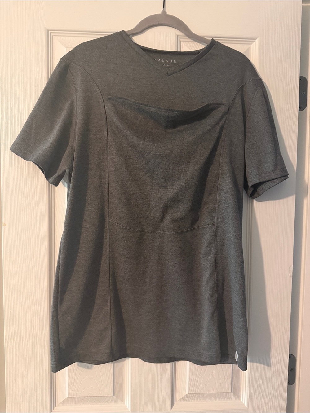 Lalabu Baby Carrying Charcoal Short Sleeve Crew Tee with pouch